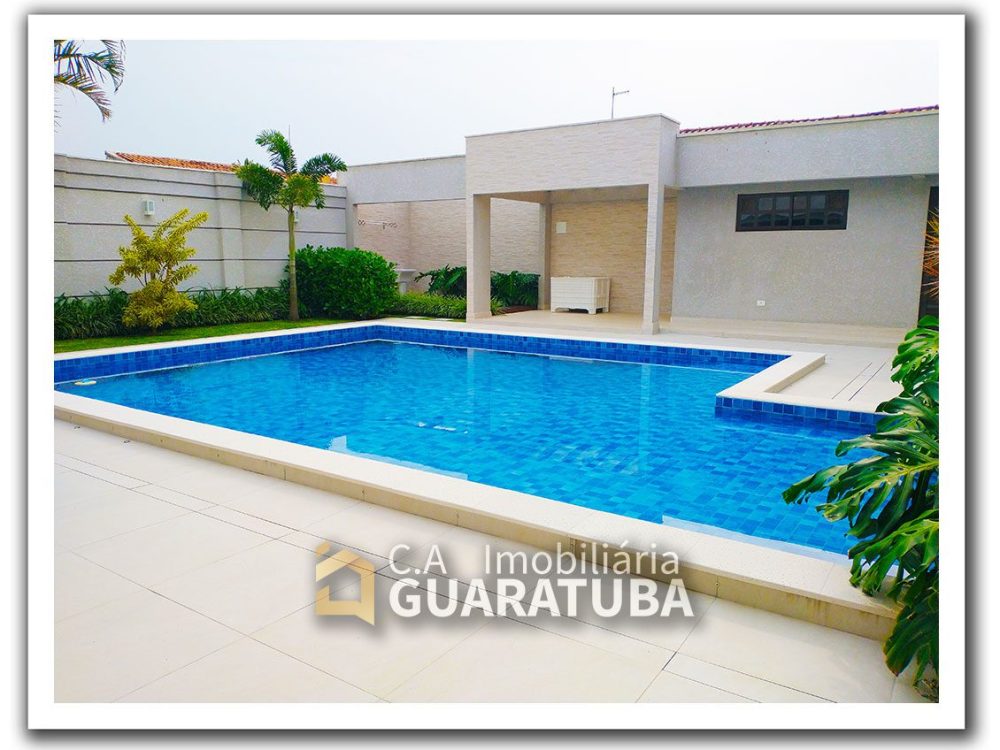 casa com piscina para venda em Guaratuba (7)
